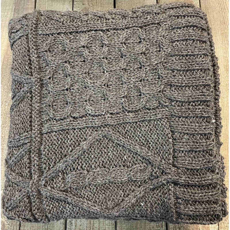 Premium Weight Throw in 100 British WoolDark Grey Natural